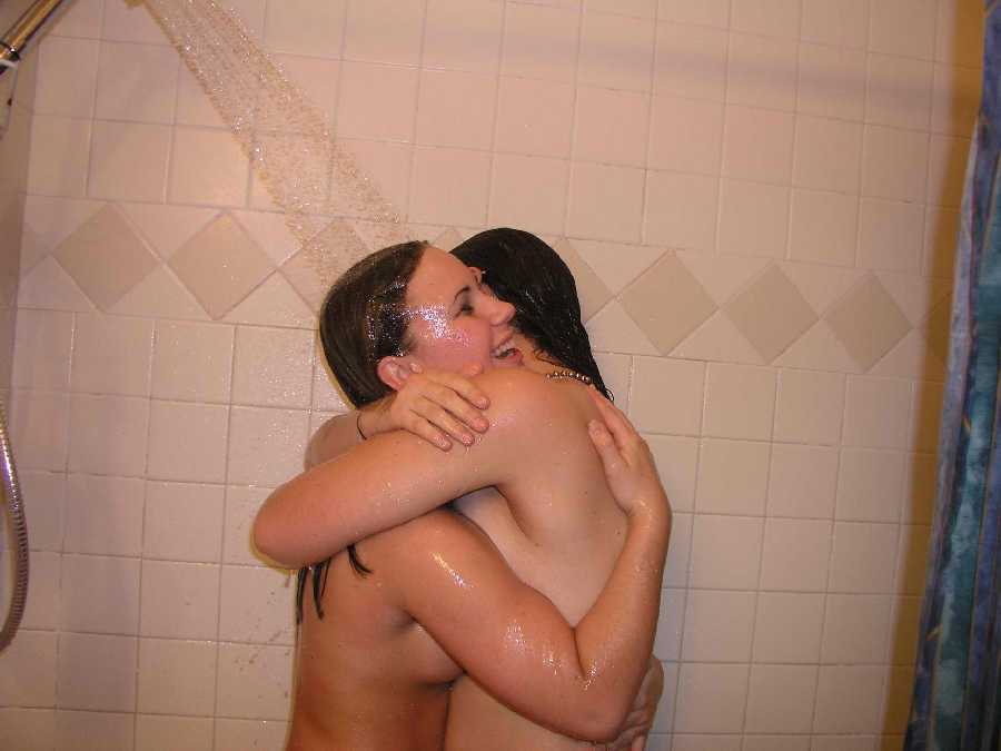 Girls in Shower